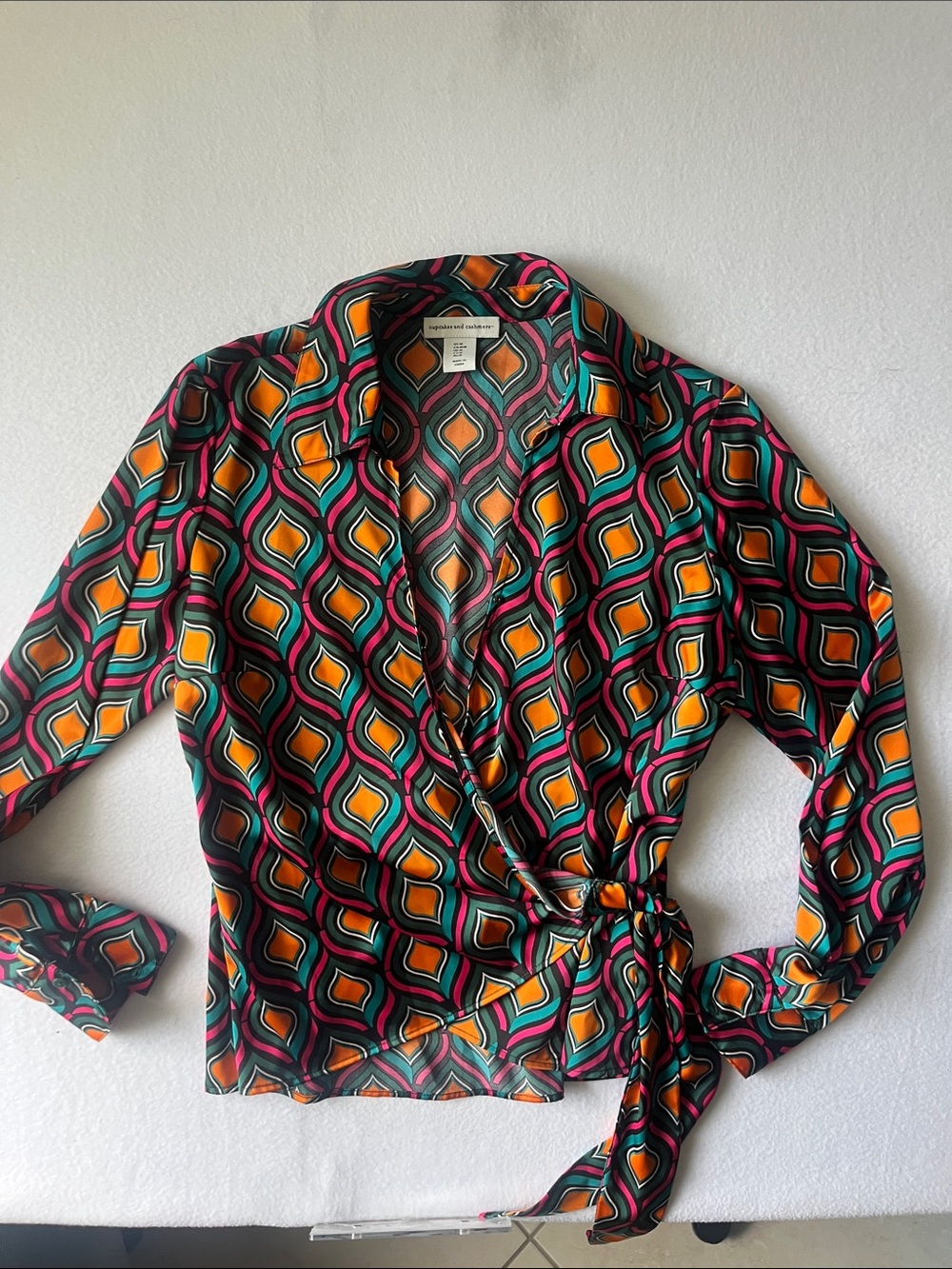 cupcakes & cashmere Multicolor Geometric Wrap Blouse